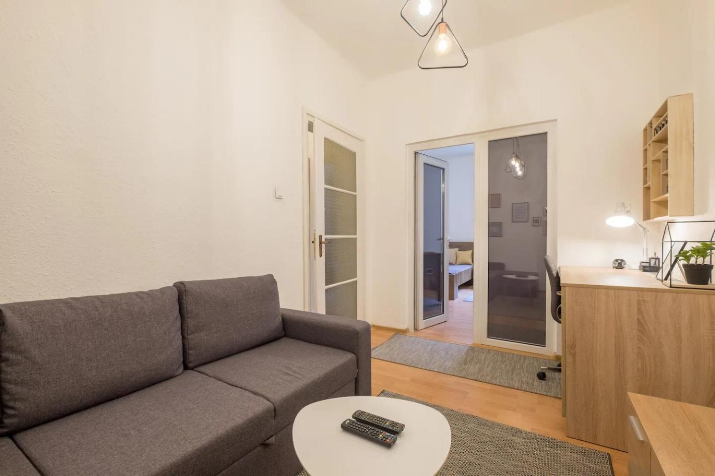 Stay And Play - Foosball And Comfort Sofia Exterior photo